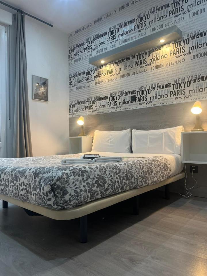 Hostal Abril Madrid Exterior photo